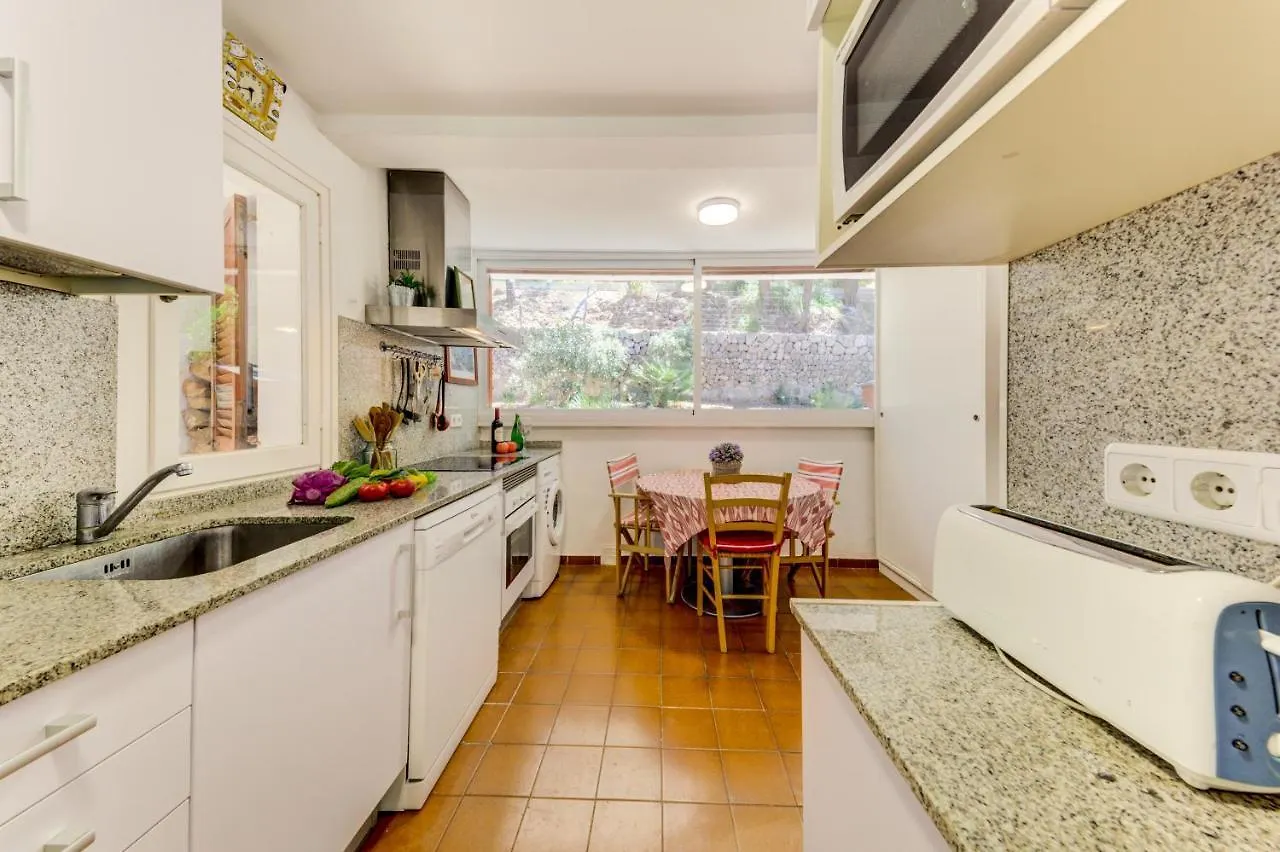 Holiday home Can Botana 5